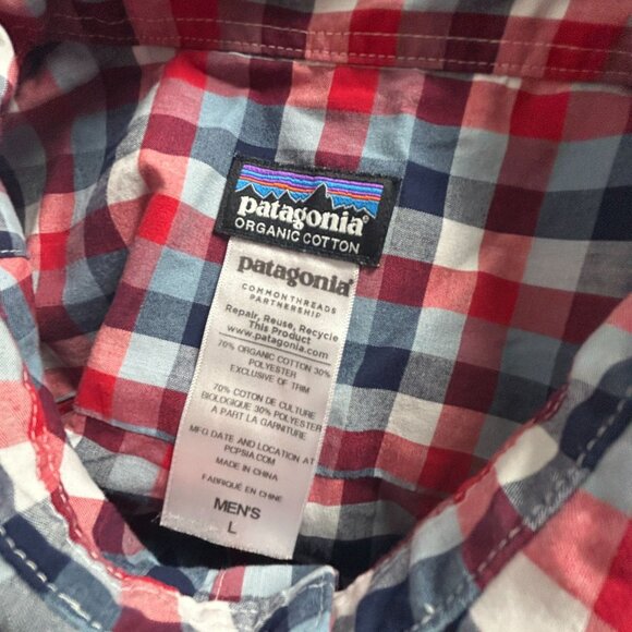 Patagonia Mens Organic Cotton Red/Blue Plaid Short Sleeve Button-Up Shirt Large - Picture 3 of 7